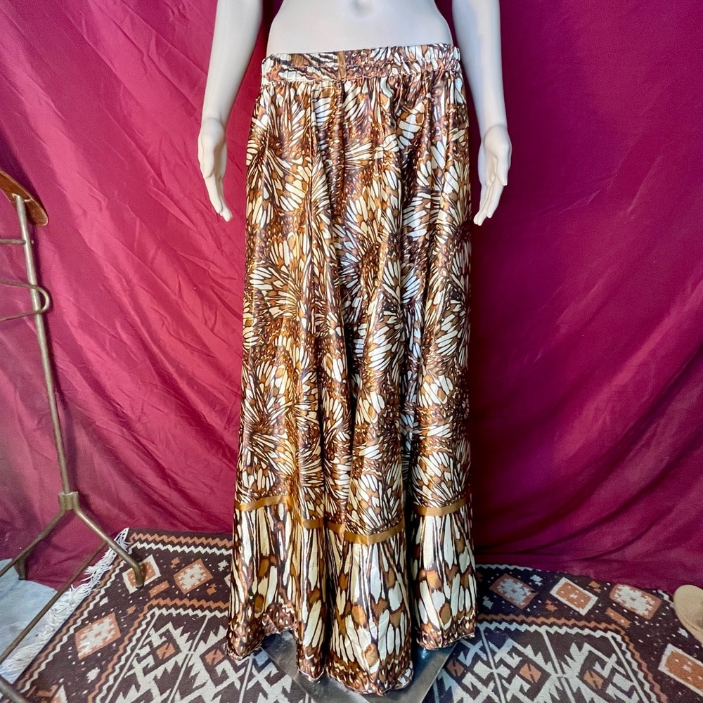 Cato Satin Full Twirl Maxi Skirt With Pockets Medium
